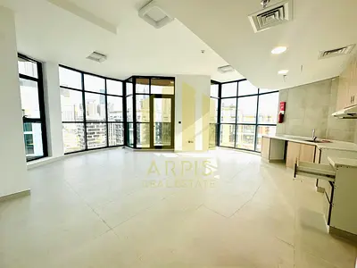 Marina & Skyline View | 2BR Apartment | Balcony | Karimian 3, Jumeirah Garden City