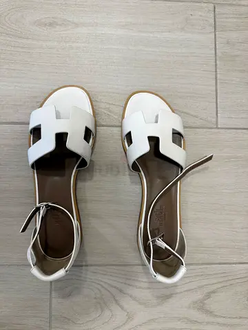 Hermes brand new white leather flat sandals with ankle strap - size 38