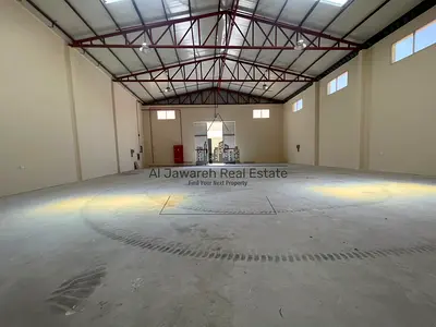 مستودع للايجار 2015 قدم 25 kw عالشارع الرئيسي لا نشاط صناعي