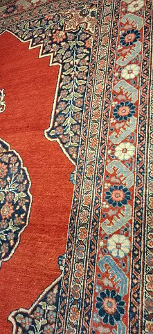 Tabriz Handwoven real anthique-style Wool Rug — Good Condition 120x180cm