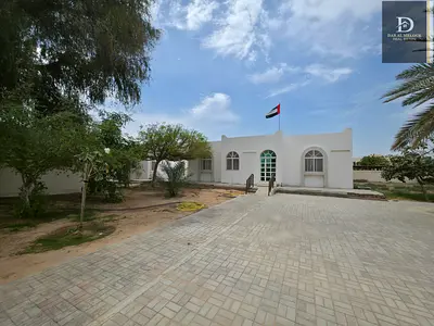 🏡 فرصة ذهبية – فيلا للبيع في الجرينة بسعر لقطة
✨ الموقع:
📍 منطقة الجرينة – موقع هادئ ومميز
📍 على شارع جار
📍 مقابل المسجد مباشرة
📍 قريب من دبي
📍 بالقرب من مول 06