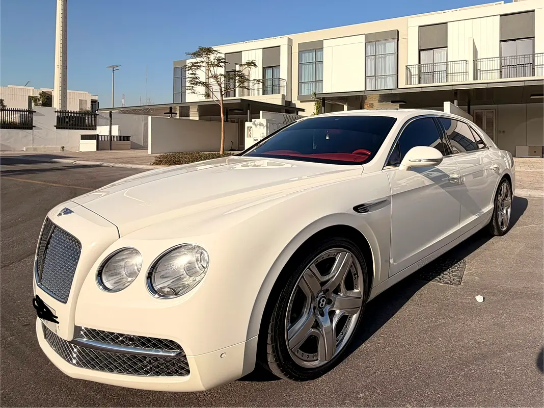 Bentley Flying Spur 2014 — photo 1 of 7