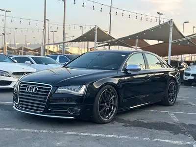 صورة 3 لـ 2013 AUDI S8