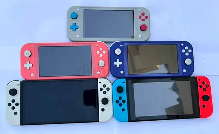 Lot of 5 Nintendo Switch Consoles (Various Colors) light and oled- Used