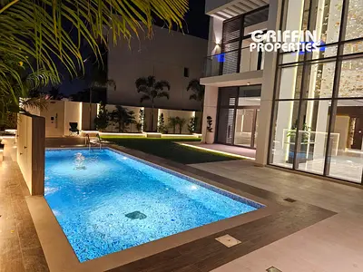 Vacant | Ready to Move | Private Pool & Lift