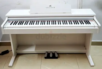 The Steiner DP-200 (often listed as the 2025 version DP-250) is an 88-key weighted hammer-action