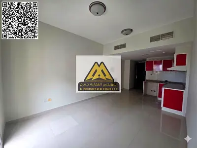 بلكونة باطلالة مفتوحة | باركن فرى اسفل البنايه | مساحة كبيرة جدا | موقع مميز بالقرب من جميع الخدمات | سهل المخرج لدبي