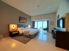 SZR View | Lavish Studio | Close To Metro