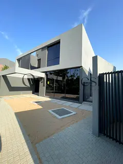 5BR+Pool | Signature | G+2 With Lift | Distressed | 50/50 Plan