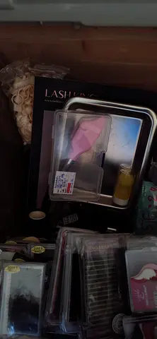 Assorted eyelash and hair accessory lot - lightly used pieces