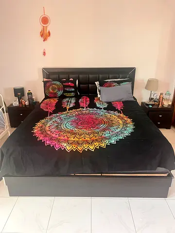 King size bed