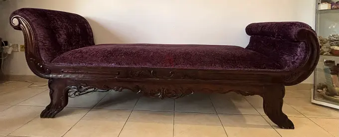 Hand-Carved Victorian Style Chaise Lounge / Daybed - Dark Wood  Velvet from Bali