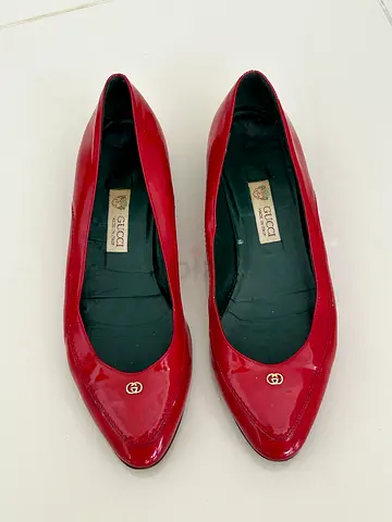 Red Gucci Patent Leather Flats - Size 37 - 38. Authentic