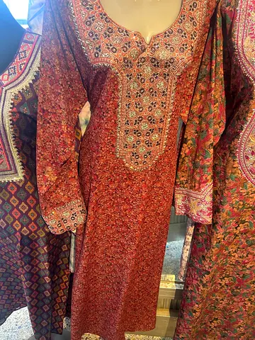 Classic embroidered long kurta / abaya in rust floral print - size approx M