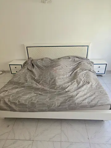 Rare Extra-Large Imperial Size Bed (210×200 cm) + 2 Matching Nightstands – Quick Sale