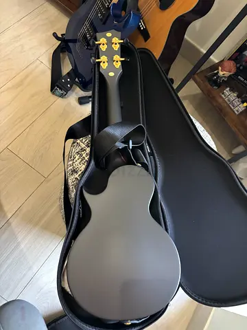 Enya Concert Ukulele Nova U 23 Carbon Fiber /With free Hard case bag, extra string, and capo