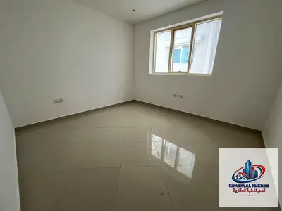 Beautiful 1BR in Al Qulayaa, ready to move in. Spacious layout, AC, central gas, near Corniche, easy access, ideal location, comfortable living.