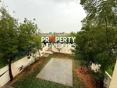 Vacant | Type D | Single Row | Upgraded Kitchen