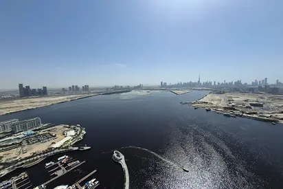 Burj Sea View | Unfurnished | High Floor