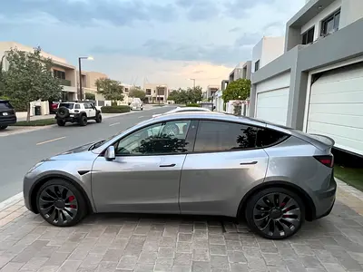2023 Tesla Model Y Performance - GCC Specs - Quicksilver, XPEL Full bodyPPF, Enhanced Autopilot!
