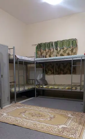 Need and clean bed space available just 3 min walk from abubaker metro