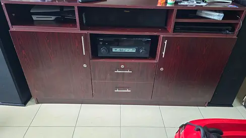 Entertainment (tv)unit available for urgent sale