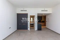 Ellington | Prime Location | 6 Cheques