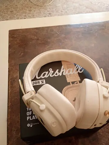 Marshall Major v on-air Bluetooth wireless headphones