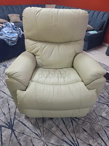 Cream Leather Recliner Armchair - Comfortable Single Seater