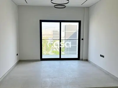 Smart Home | Corner Unit | Plus Maid Room