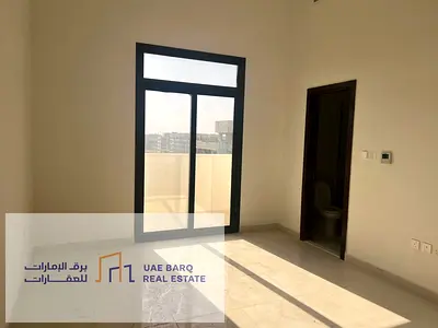 شقه ايجار اول ساكن منطقه مويلح التجاريه الشارقه