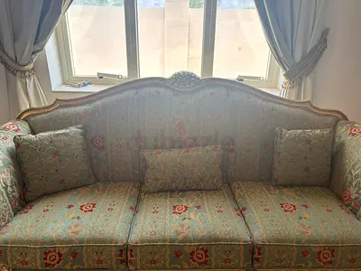 Majilis Sofa with Carved Wood Frame 8x Single seat chairs 2x 3 seater chairs,14x pillows