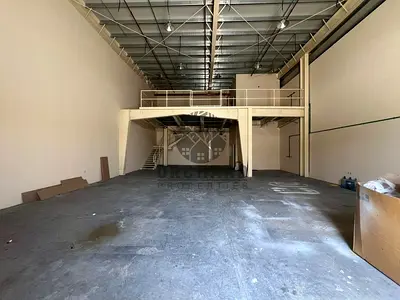 PRIME LOCATION-READY TO MOVE-MEZZANINE-OFFICE