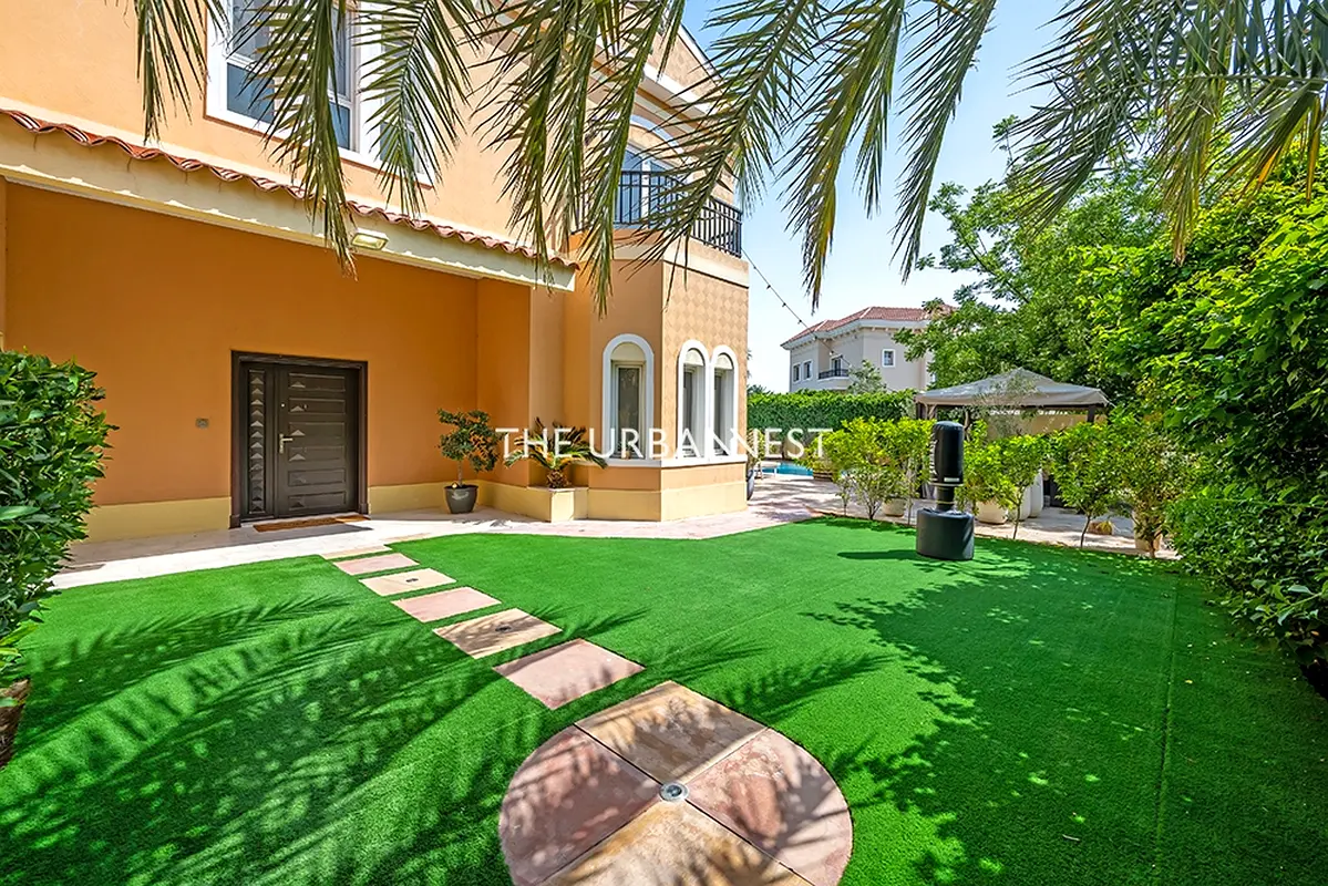 Corner Plot | Type Mazaya B2 | with Private Pool