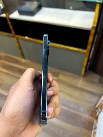 9pro xlGood Condition, Silver