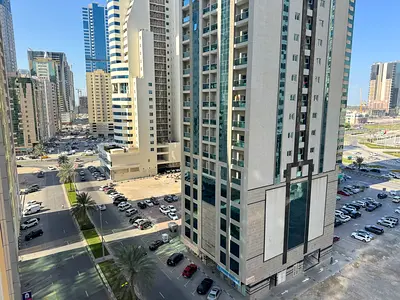 Luxury Huge 2bhk with balcony,Wardrobe (Gym,Pool free) 6 cheques payment