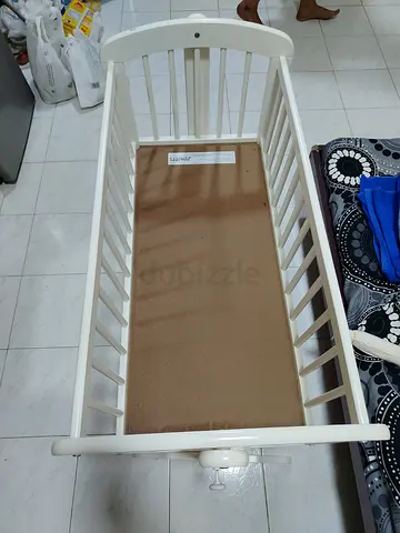 Baby swing cradle