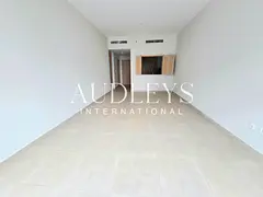 2 Bedrooms + Laundry l Blvd View| Vacant