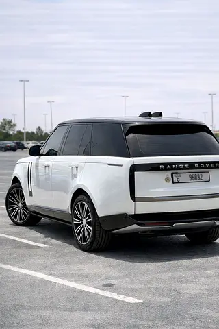 صورة 2 لـ 2023 LAND Rover RANGE ROVER