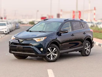 2017 Toyota RAV 4 — фото 2