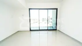 Bright Studio Apartment | Ready to Move | Easy Transport Access