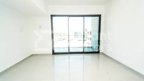 Bright Studio Apartment | Ready to Move | Easy Transport Access