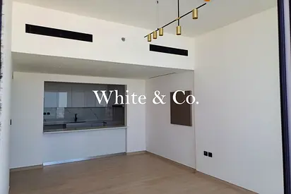 READY NOW | 2 BEDROOMS | LUXURY BUILDING