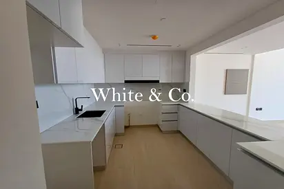 READY NOW | 2 BEDROOMS | LUXURY BUILDING