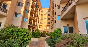 Executive Partition for Couple or Single Girl !! 5 min away from metro