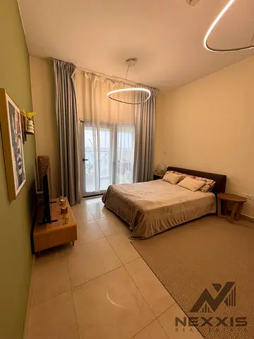 FULLY FURNISHED STUDIO/READY TO MOVE