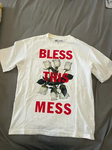 UNIQLO White graphic T-shirt with BLESS THIS MESS and rose print - Unisex, good condition size m