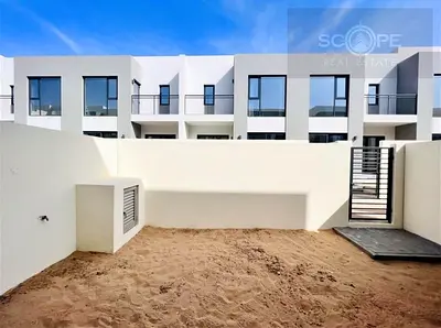 Immaculate 3 Bedrooms+Maid, Camelia, AR2