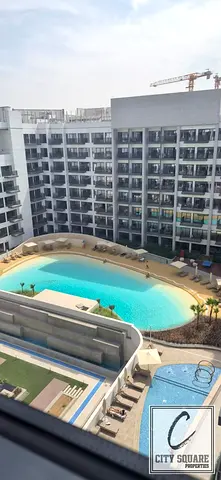 Spacious studio for rent || High floor|| Semi-furnished