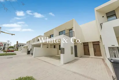 Modern Living | Motivated Seller | B2B